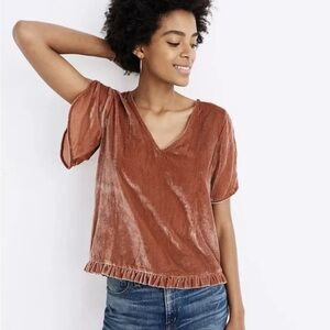 Madewell :Velvet Tulip Sleeve Ruffle Top - Brown